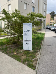 Enseigne & Vitrophanie - Totem publicitaire ESPI